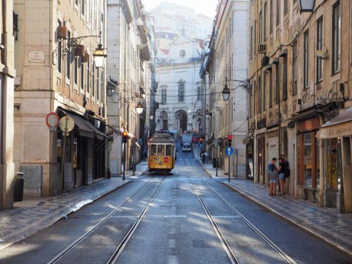 Quarto Com Varanda Na Rua Dos Douradores Lisboa 外观 照片