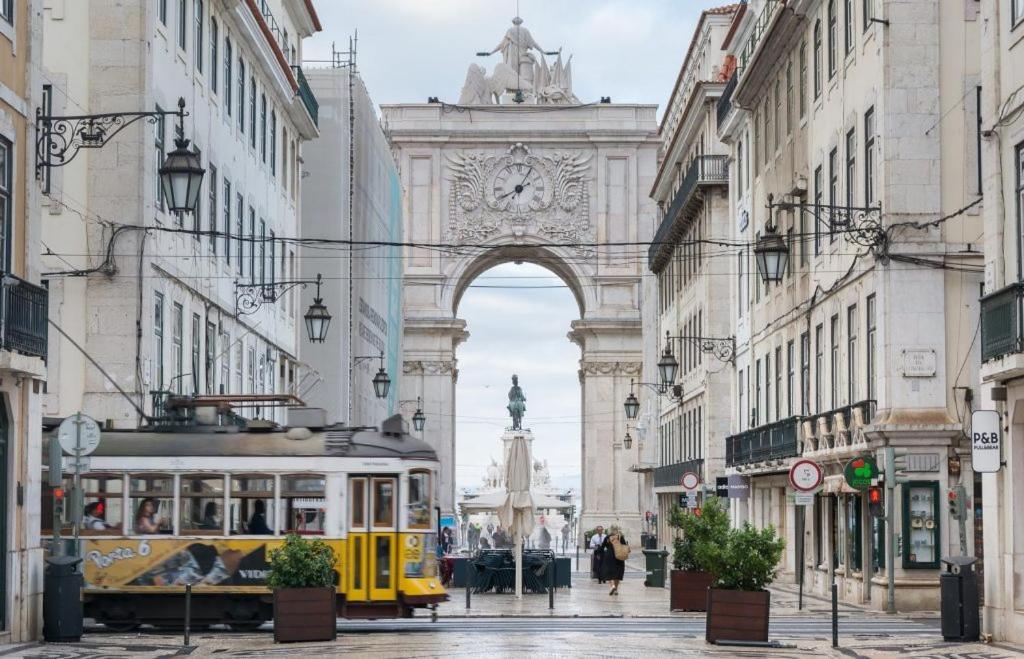 Quarto Com Varanda Na Rua Dos Douradores Lisboa 外观 照片